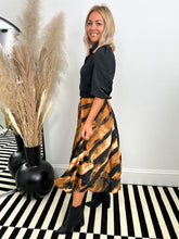 The Lacie- Maxi Dress with Abstract Print